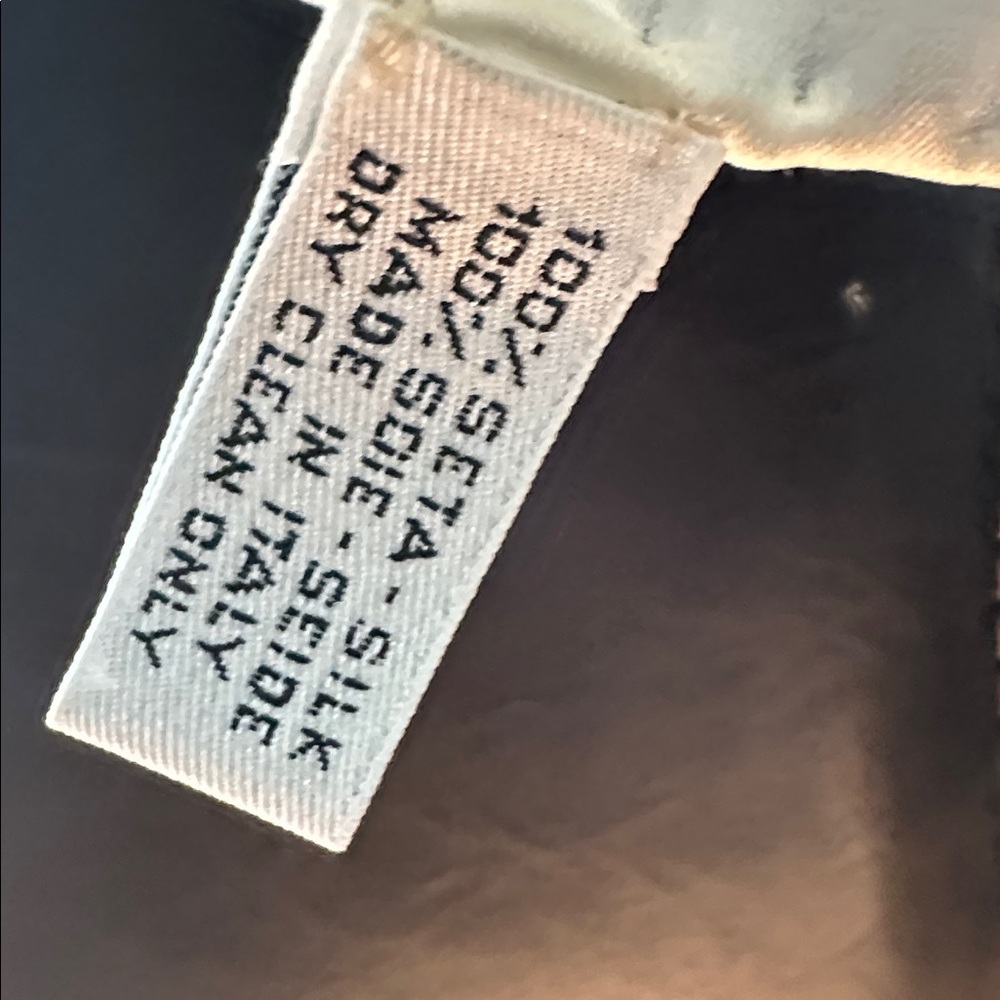 Authentic Chanel Silk Scarf - Picture 4 of 10